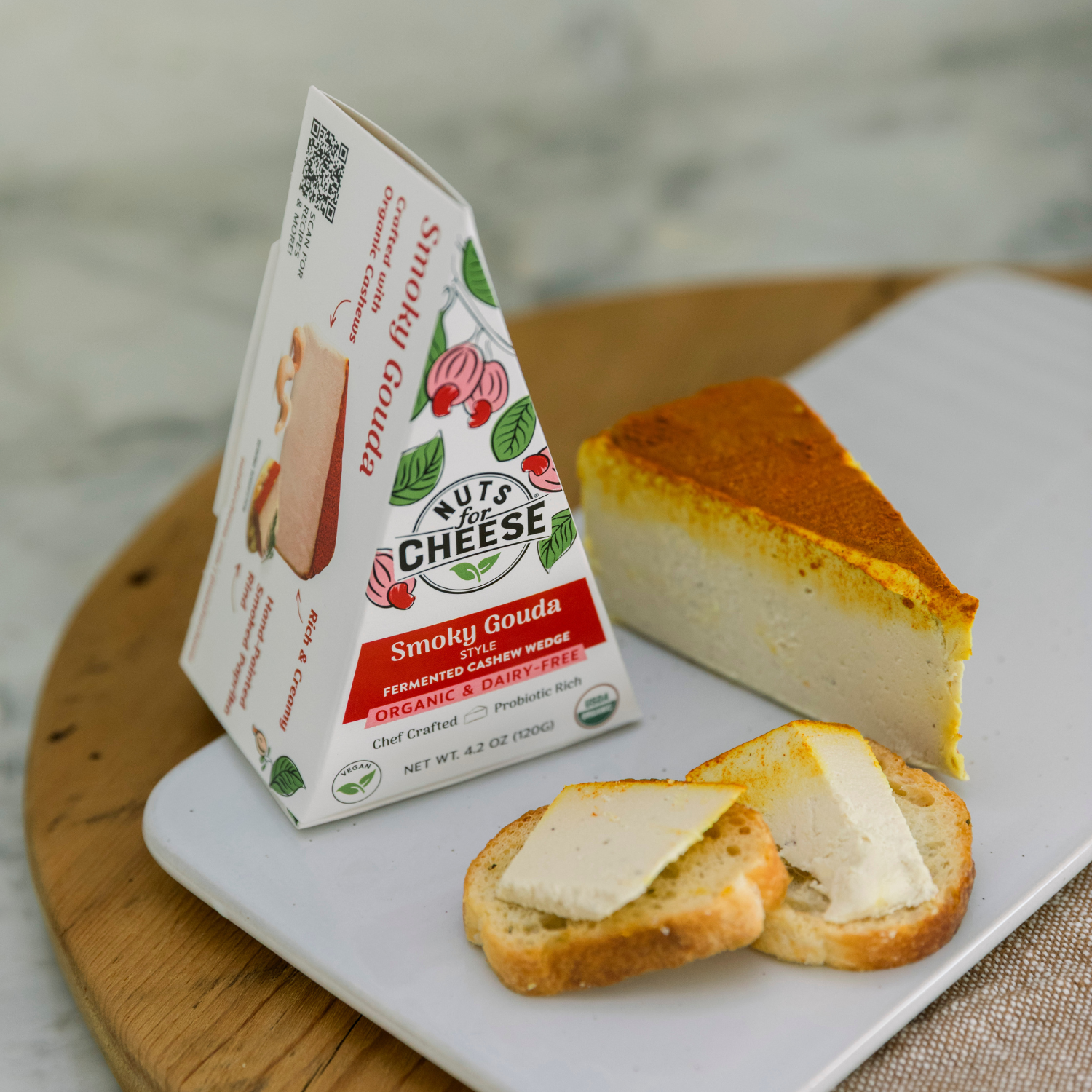 Nuts For Cheese Smoky Gouda Style fromage végétal fumé