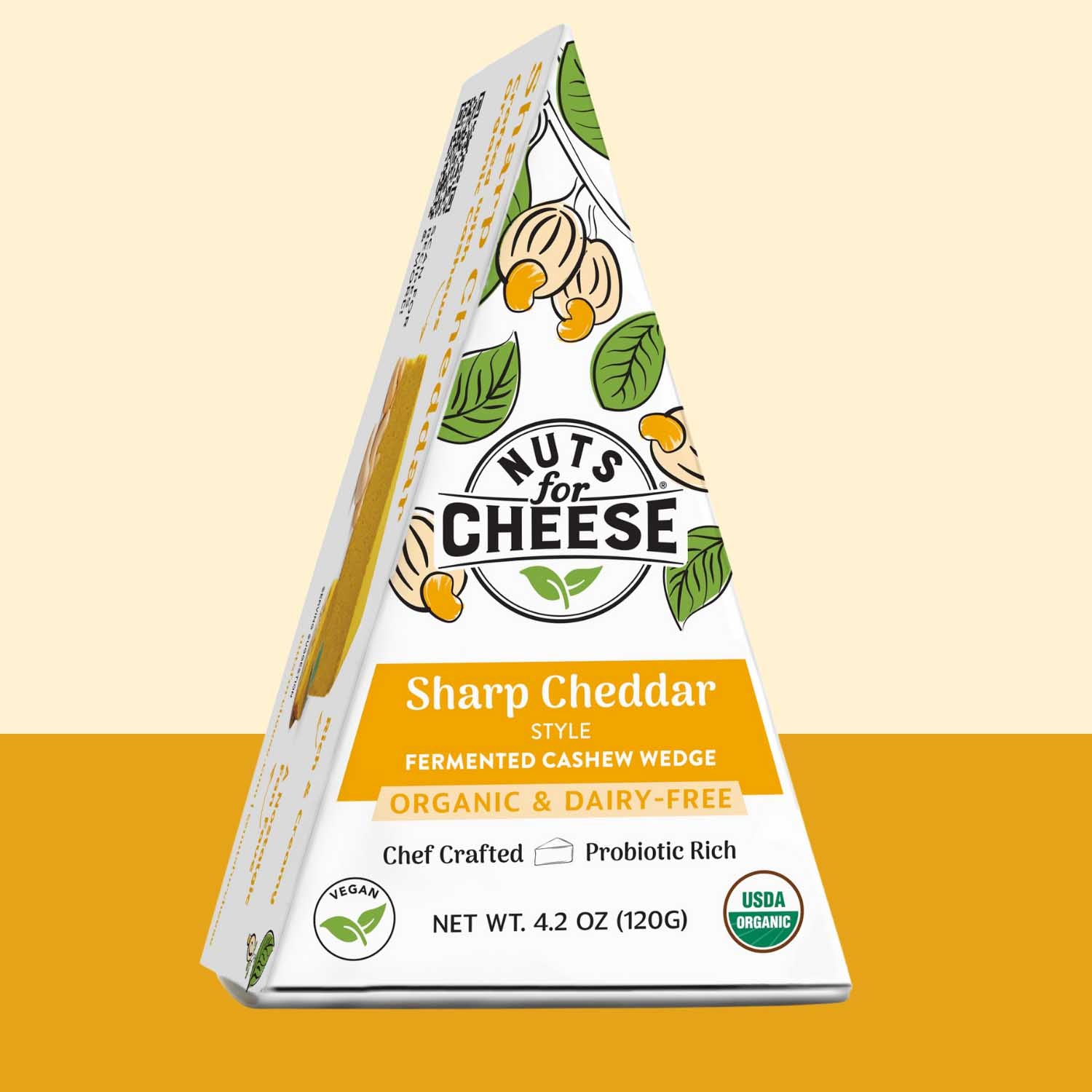 Nuts For Cheese Sharp Cheddar Style fromage cajou cheddar